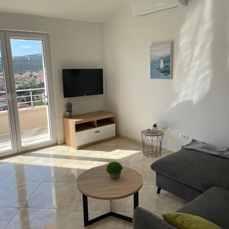 Apartments M&K Vinisce Luaran gambar