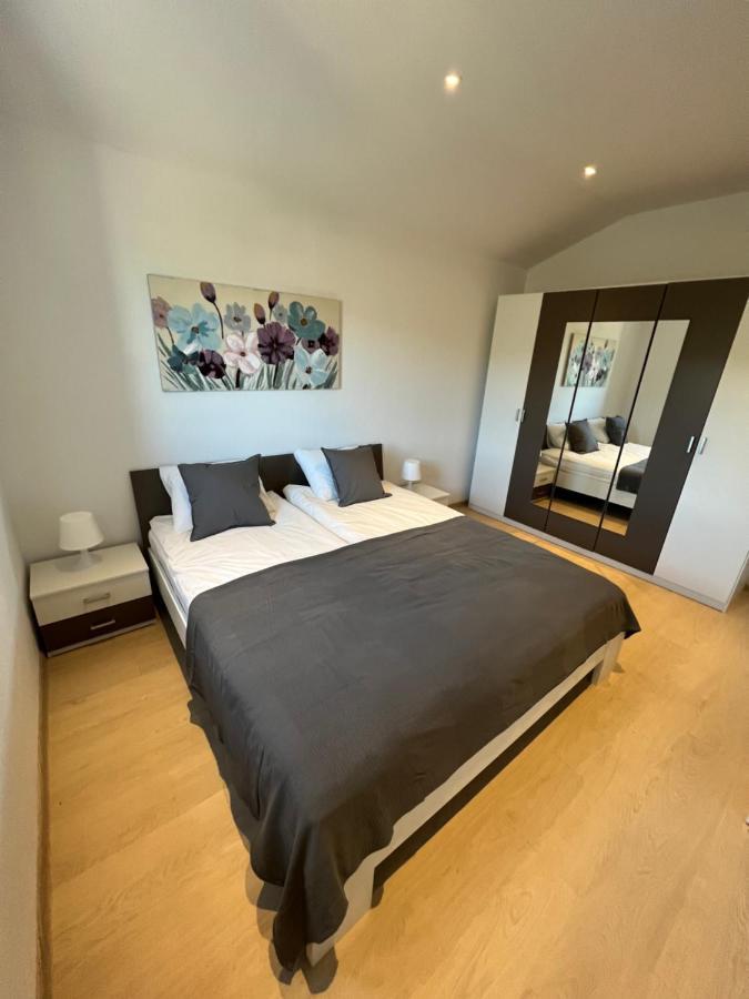 Apartments M&K Vinisce Luaran gambar